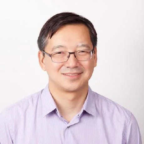 今崎憲児氏